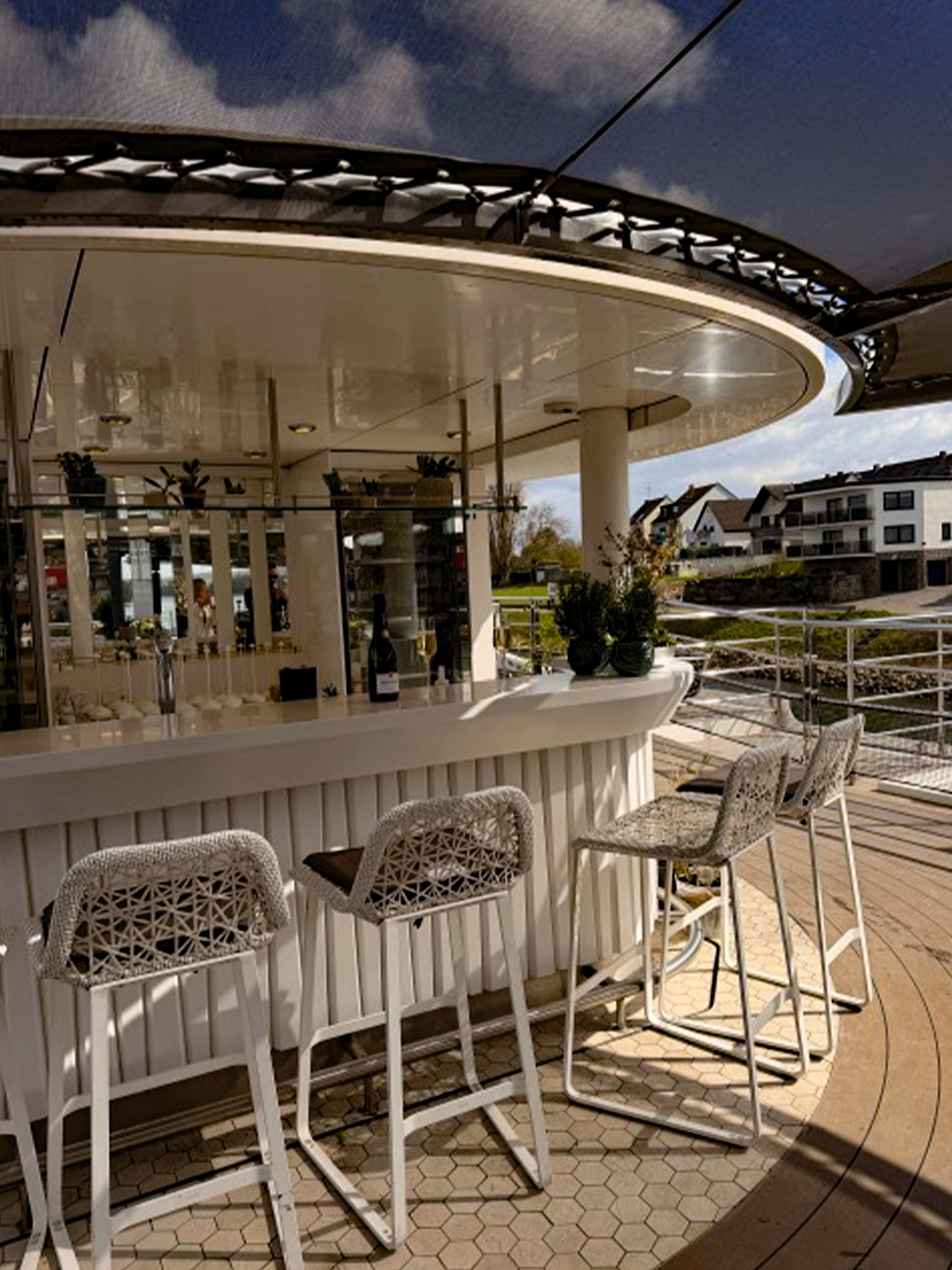 Riverside 4